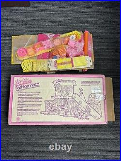 1975 Mattel BARBIE FASHION PLAZA SET 9525 with Original Box complete rare