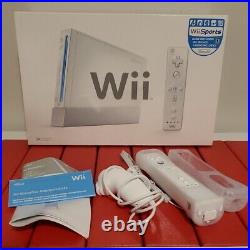Beautiful RARE Nintendo Wii White Console System w Box & 8 Games! RVLS WFSP USZ