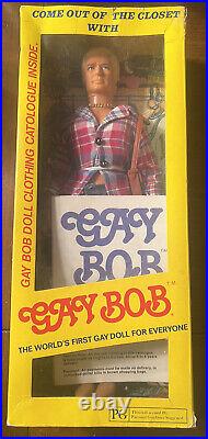 GAY BOB DOLL 1977 Original CLOSET Box with Accessories & Booklet RARE! NRFB WOW