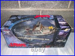 JAWS RARE 2001 McFarlane Movie Maniacs Series 4 Diorama Box Set New with Defects