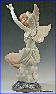 LLADRO CAREFREE ANGEL With FLUTE 1463 RARE, RETIRED 33 YEARS AGO MINT $590