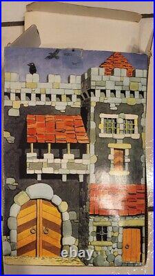 Lego Castle 1906 MAJISTOS TOWER Complete in Original box RARE