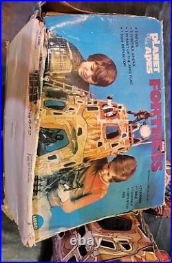 Mego Planet Of The Apes Fortress 1975 withOriginal Box RARE HTF POTA