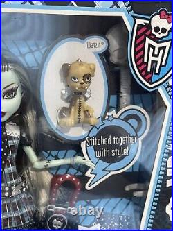 RARE 2012 Mattel Original Monster High Wave 1 Frankie Stein IN BOX Doll
