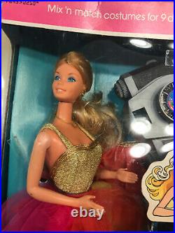 RARE Barbie Vintage Fashion Photo Barbie 1977 with Camera in Original Box