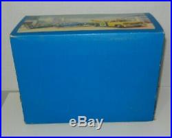 RARE G1e 1967 Matchbox BP Service Station Gift Set with Original Window Box Insert