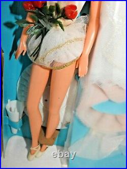 Rare Htf 1976 Ballerina Barbie On Tour 1976 With 3 Dance Outfits & Box #9613