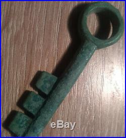 Rare Original Ancient Roman locker box security Key artifact intact green patina