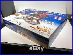 Snap On Hot Wheels Tune Up Shop with RARE Cars UNOPENED with Original Outer Box