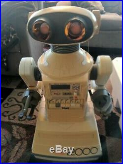TOMY Omnibot 2000 Robot Vintage 1980s Toy Remote and Tray original box rare
