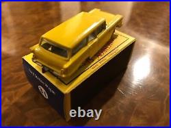 Vintage Matchbox / Mint + Box / Rare Ford Wagon / Day 1 Beauty / No. 31 B