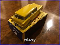 Vintage Matchbox / Mint + Box / Rare Ford Wagon / Day 1 Beauty / No. 31 B