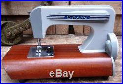 Vintage Sewing Machine Rare Grain Mk 2 1959 1961 Original Box Miniature Toy